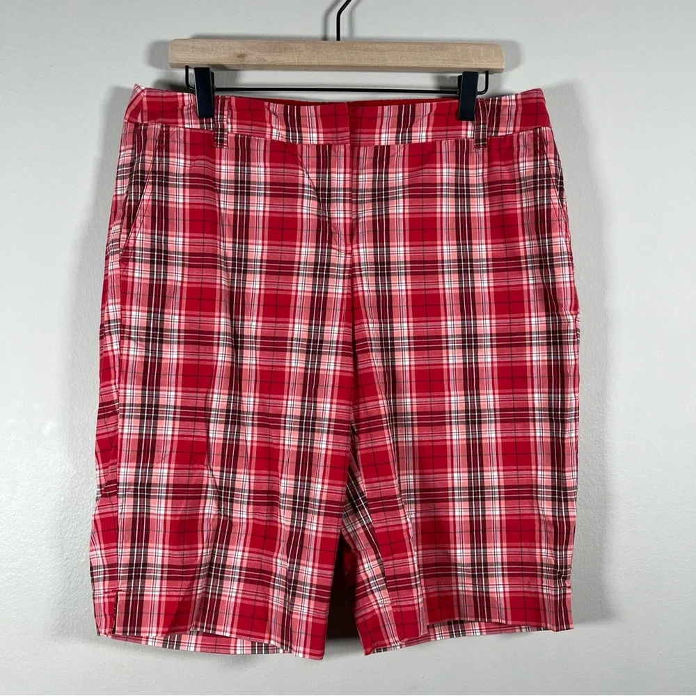 New York & Company Manhattan Chino Women’s Red Plaid Shorts Size 12